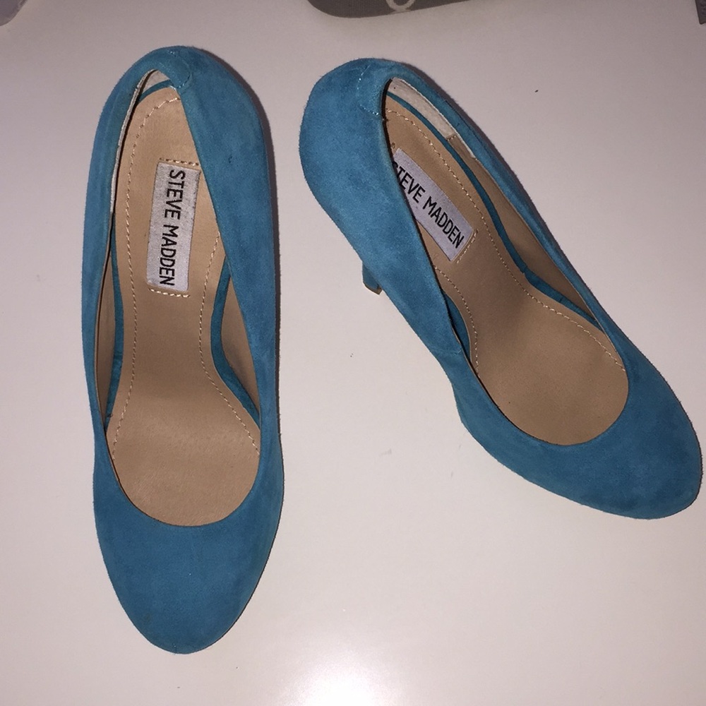 PERFECT Steve Madden blue suede heels!